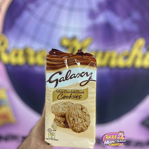 Galaxy white chocolate cookies - RareMunchiez