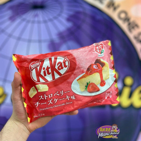 KitKat strawberry cheesecake “China” - RareMunchiez