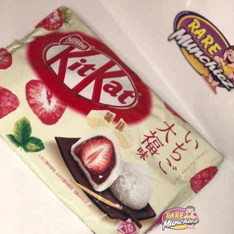 KitKats Japanese edition (strawberry chocolate) - RareMunchiez